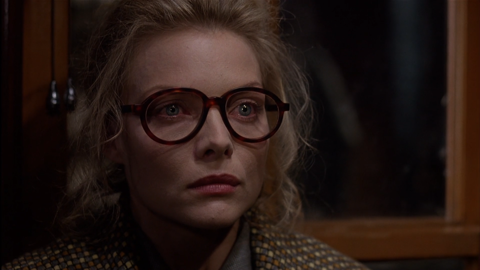 Michelle pfeiffer stepped into the role of catwoman after annette bening dr...