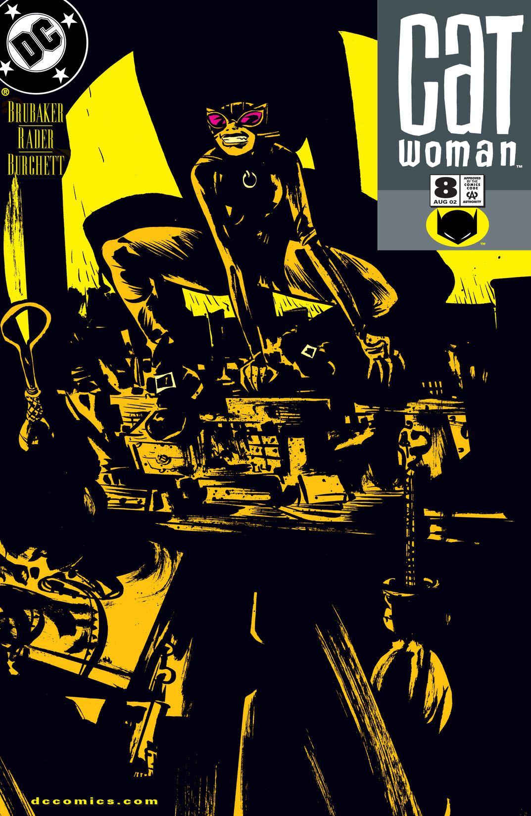 Catwoman (2001-) #8 preview images