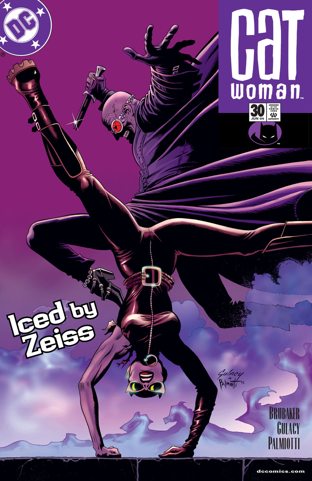 Catwoman (2001-) #30 preview images